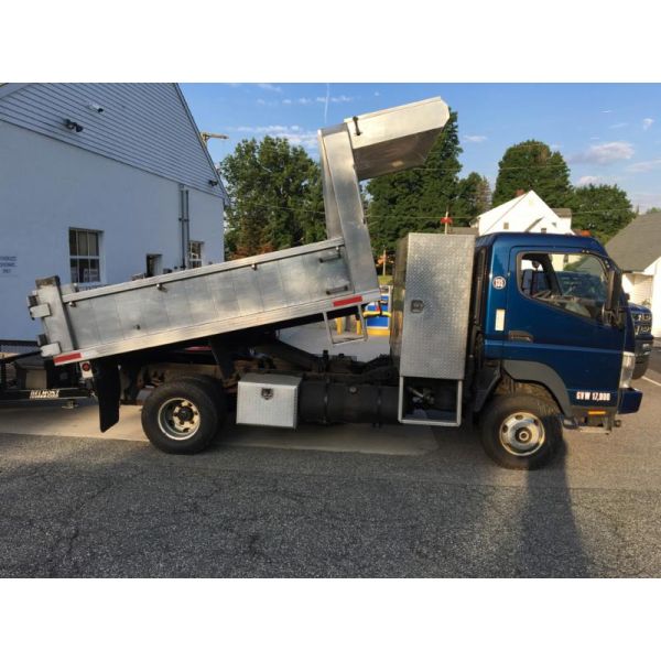 2007 Mitsubishi Fuso FG140 with 4 cylinder diesel Mitsubishi
