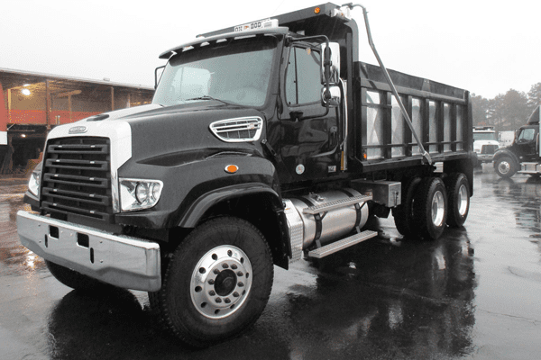 Freightliner 114SD  truck