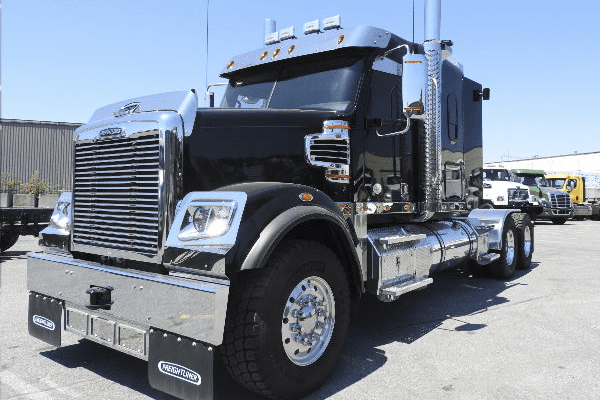 Freightliner 122SD